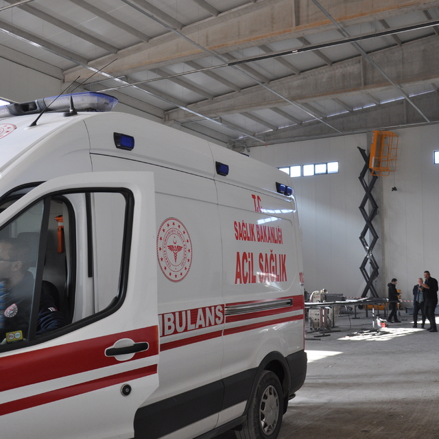 Eskişehir'de inşaatta vinçten düşen işçi öldü