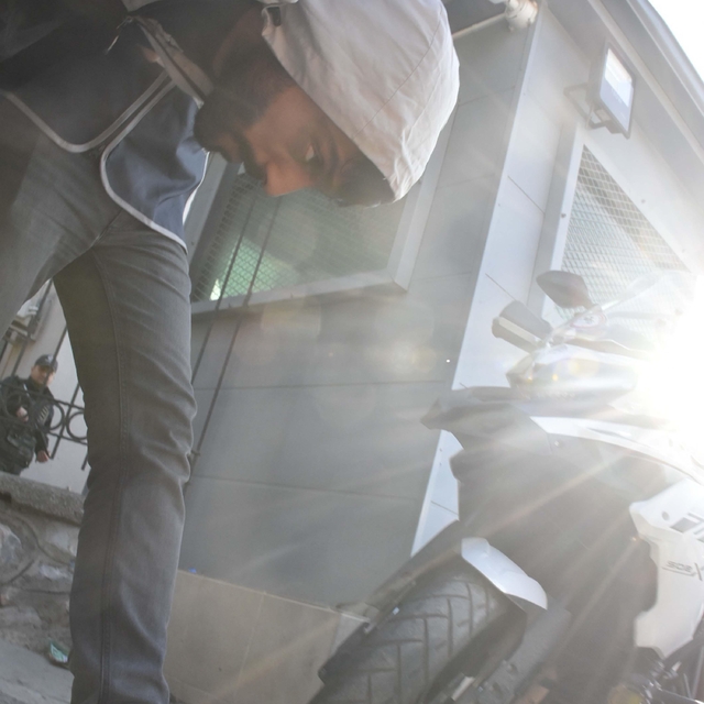 Çocuklarının boğazına bıçak dayayan baba: Görüntüler eski (2)