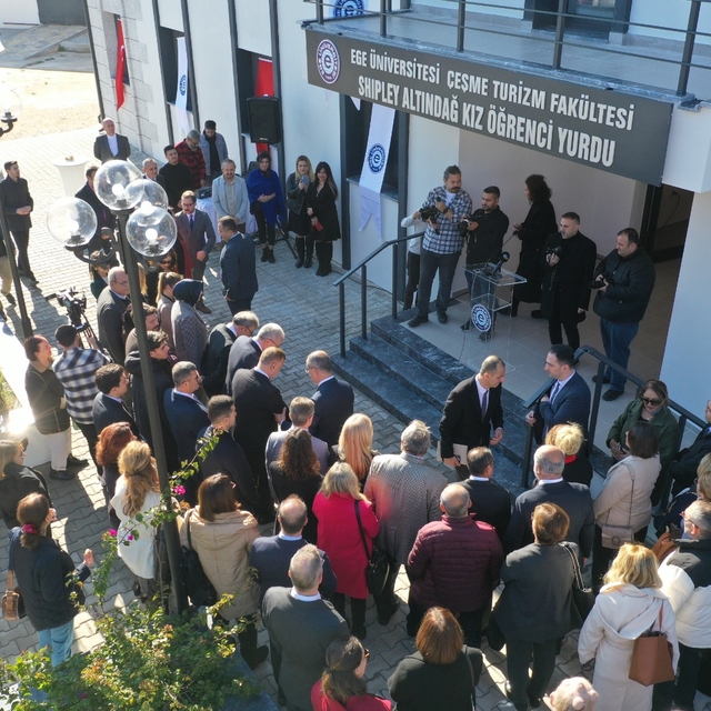 Çeşme Turizm Fakültesi'nde öğrenci yurdu hizmete girdi