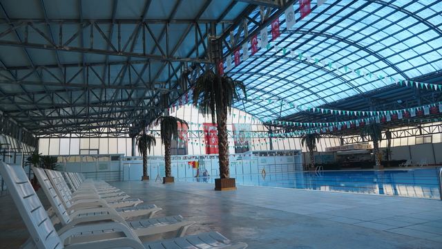 Kızılcahamam'da Yarı Olimpik Yüzme Havuzu hizmete açıldı