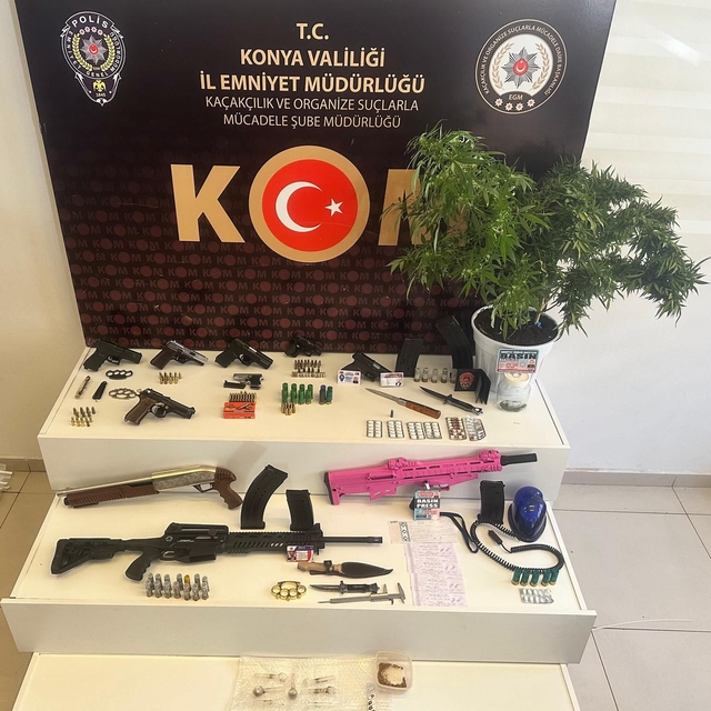 Konya merkezli suç örgütlerine yönelik operasyonlarda 26 şüpheli tutuklandı