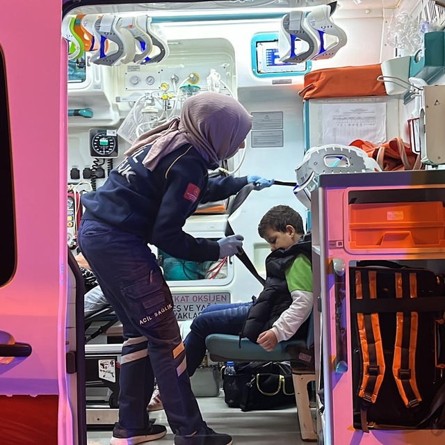 TEM'de tünel içinde zincirleme kaza: 14 yaralı (2)- Yeniden