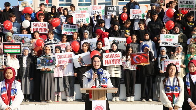 Sakarya'da öğrenciler Dünya Çocuk Hakları Günü'nde Filistinli akranlarını unutmadı