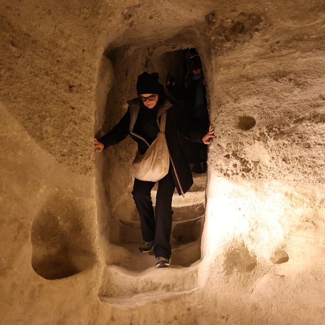 Kapadokya'daki yer altı şehirlerini 10 ayda 1 milyon 322 bin 598 turist gez...
