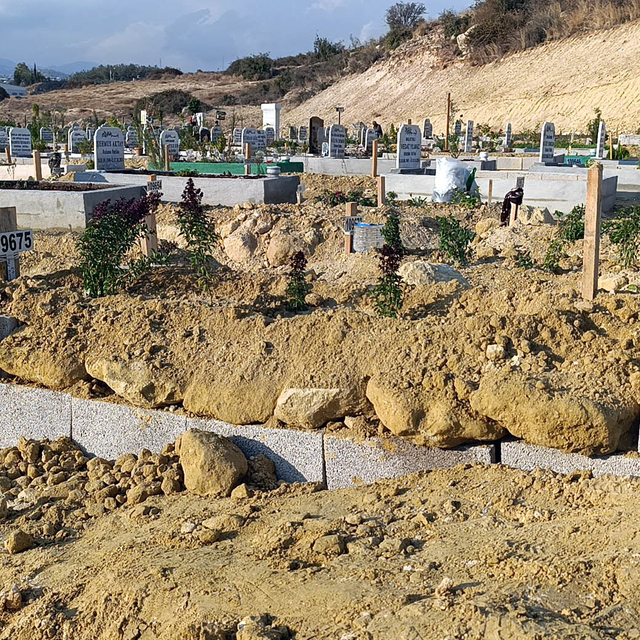 Birlikte yaşadığı kadını boğdu (2)