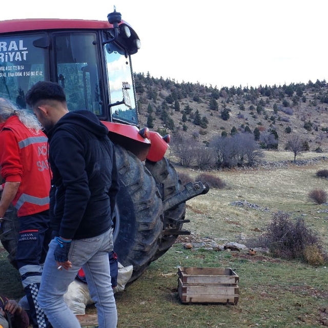 Konya'da dağda düşüp yaralanan kişi hava ambulansıyla hastaneye kaldırıldı