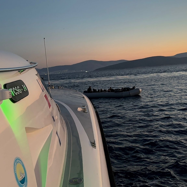 Bodrum açıklarında 30 düzensiz göçmen yakalandı