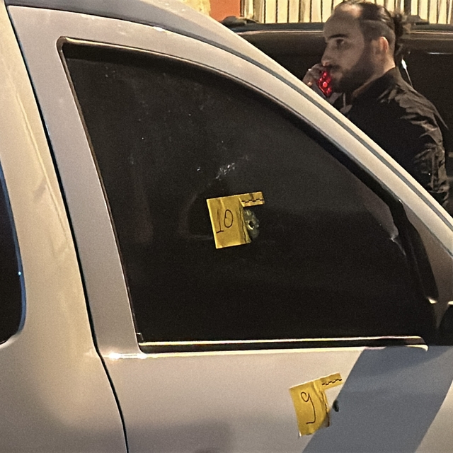 İzmir'de polis ekibine silahlı saldırı : 3 yaralı, 11 gözaltı (4)