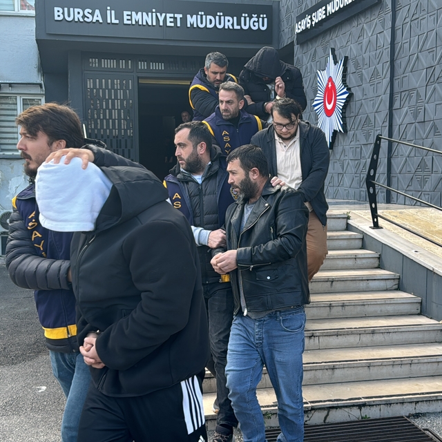 Bursa'da "change" araç operasyonunda yakalanan 3 şüpheli tutuklandı