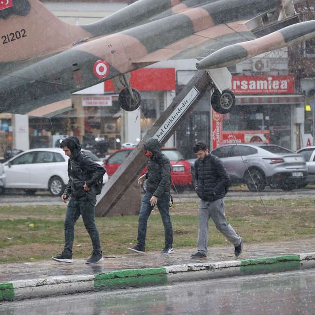 Kırklareli'nde sağanak etkili oldu