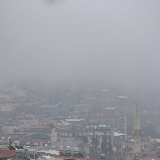 Hatay'da sis etkili oldu