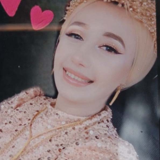 Duvara çarpan otomobildeki Pınar, öldü