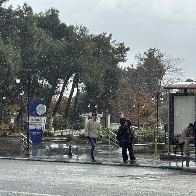 Tekirdağ'da sağanak etkili oldu