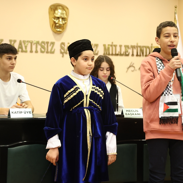 20 Kasım Dünya Çocuk Hakları Günü dolayısıyla Samsun'da "Çocuk Meclisi" kur...