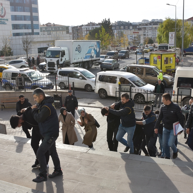 Tekirdağ merkezli dolandırıcılık operasyonunda 8 şüpheli yakalandı