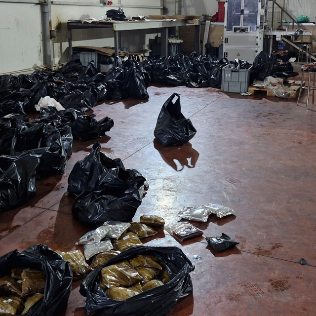 Tekirdağ'da 3 ton 260 kilogram kaçak nargile tütünü ele geçirildi