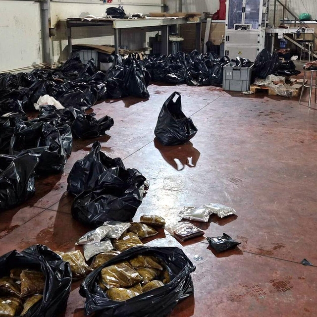 Tekirdağ'da 3 milyon lira değerinde nargile tütünü ele geçirildi