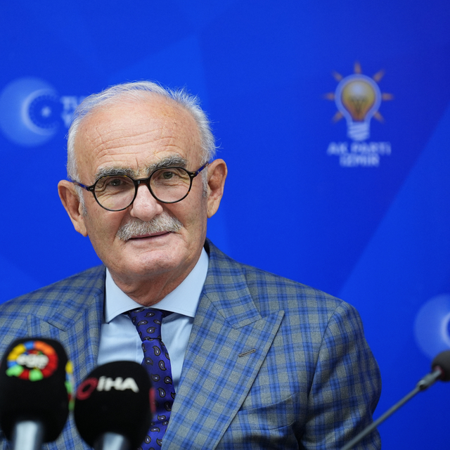 AK Parti'li Yılmaz, İzmir'de muhalefete tepki gösterdi: