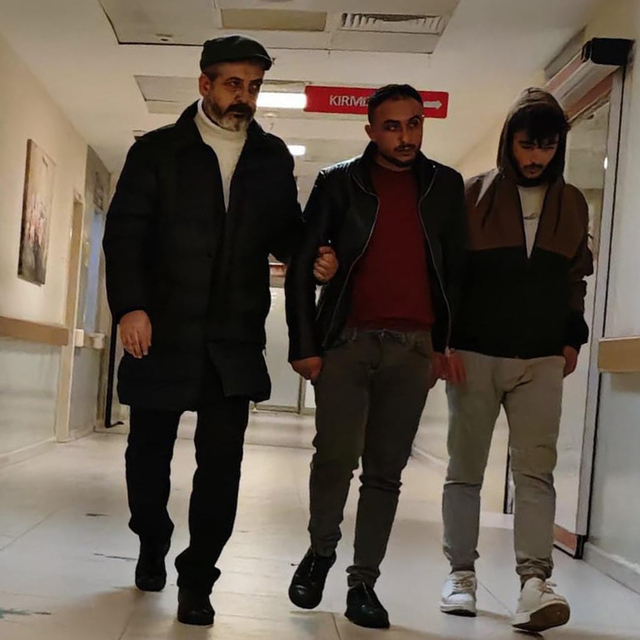 Bursa'da bir evden 30 bin lira çalan 2 zanlı tutuklandı