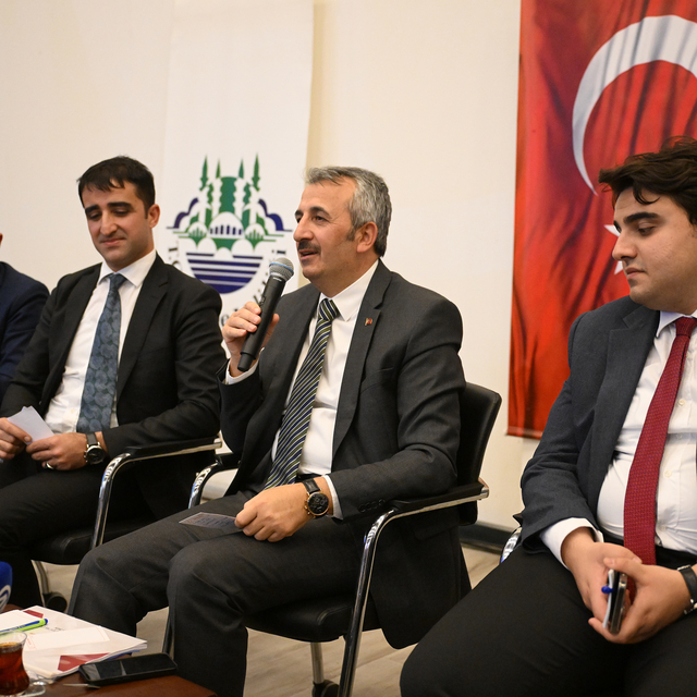 Edirne Valisi Yunus Sezer'den üreticilere "açık çek":