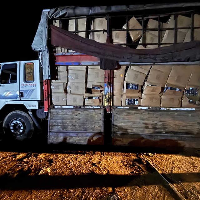 Mersin'de 5 ton kaçak tütün ele geçirildi