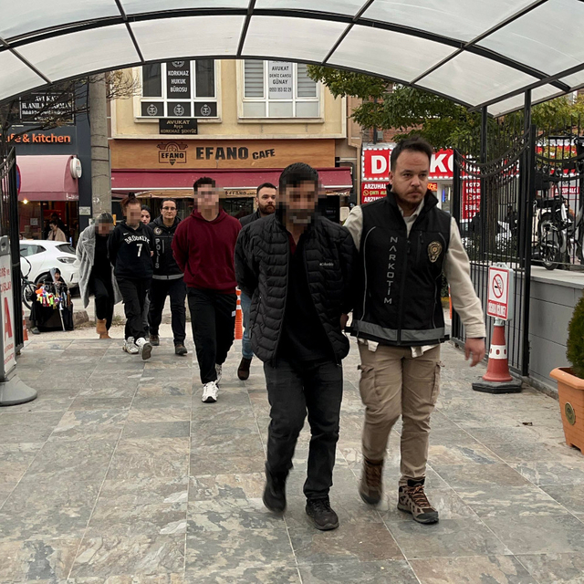 Eskişehir'de uyuşturucu operasyonu; 9 gözaltı