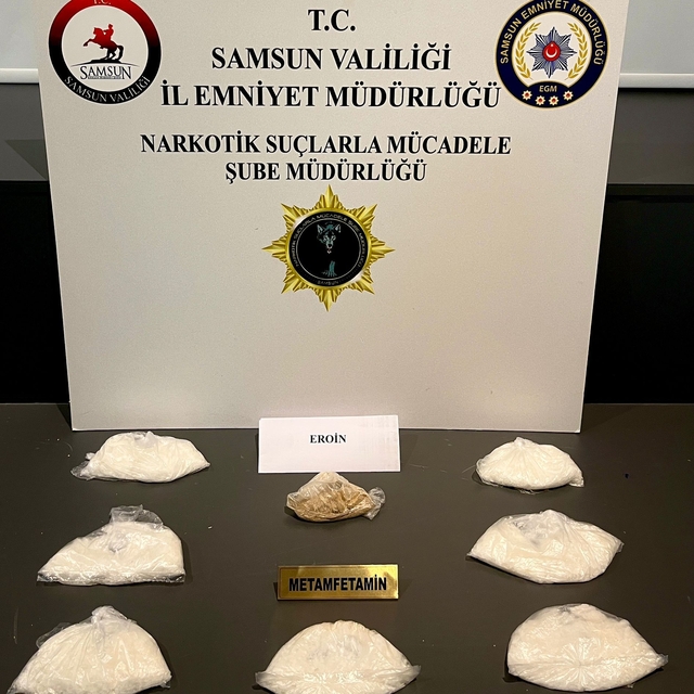 Araca saklanan uyuşturucu, "Tony"nin hassas burnundan kaçmadı