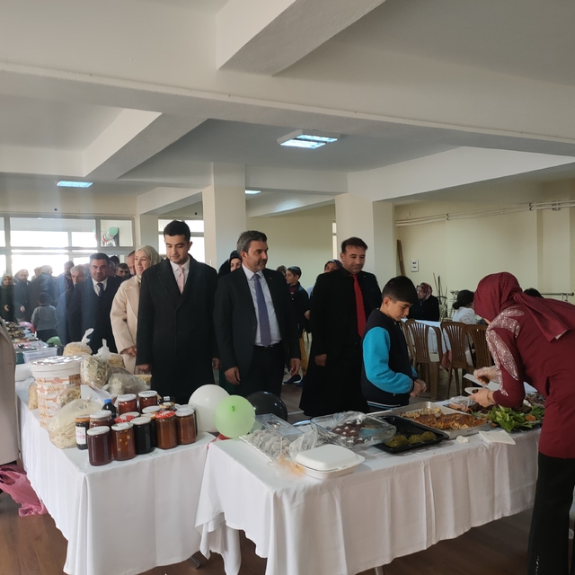 Aydıncık Müftülüğü Gazze yararına kermes düzenledi