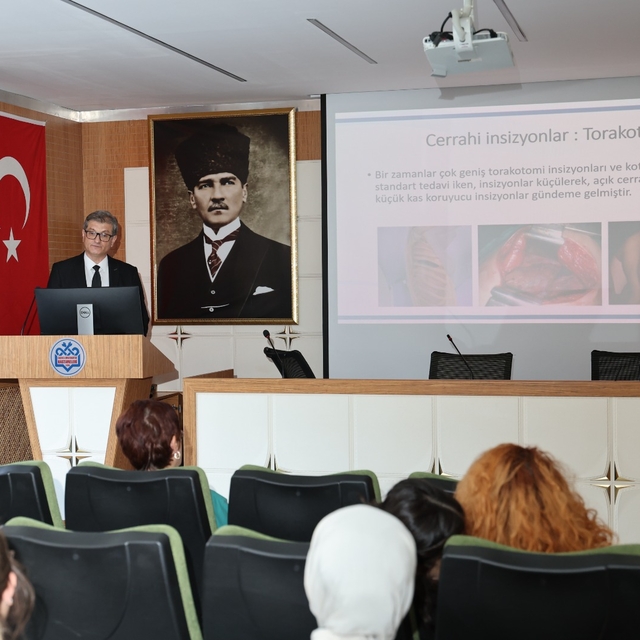 ERÜ Tıp Fakültesi'nde akciğer kanseri cerrahi tedavisindeki son gelişmeler...