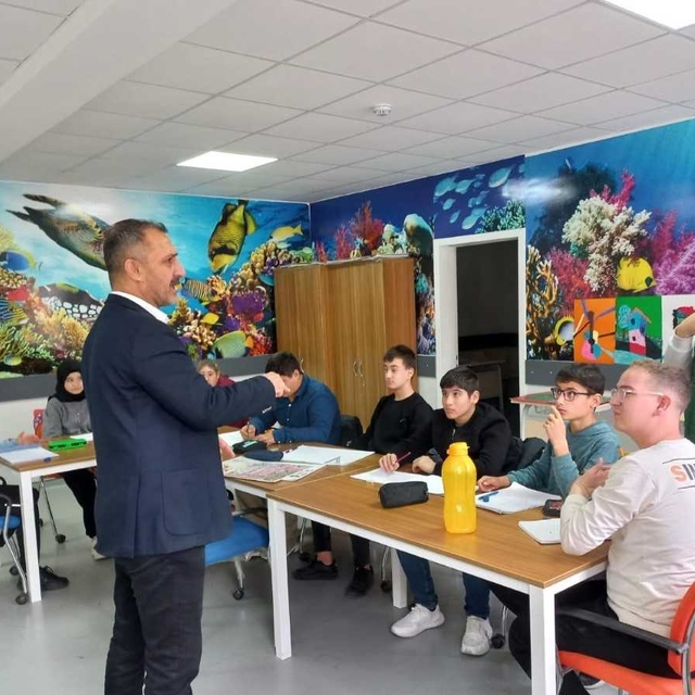 Çankırı'da Şehit Ömer Faruk Biçer Özel Eğitim Meslek Okuluna ziyaret