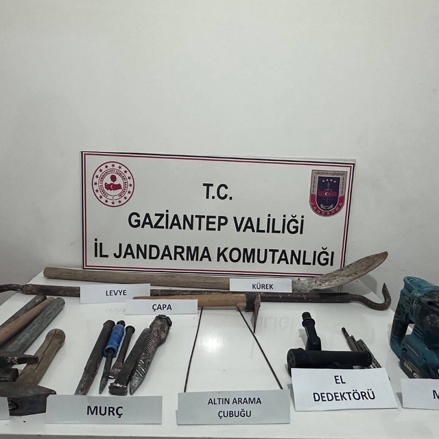 Gaziantep'te kaçak kazı operasyonu: 3 gözaltı