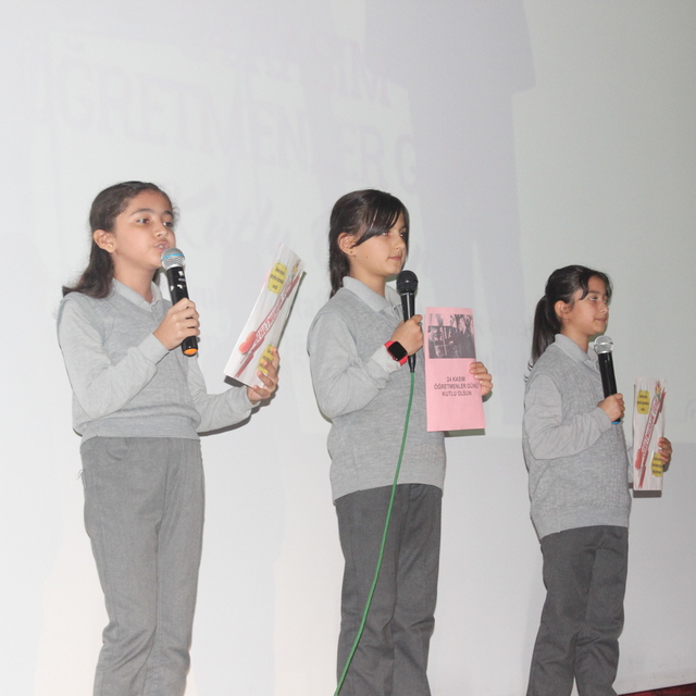 Gülnar'da 24 Kasım Öğretmenler Günü kutlandı