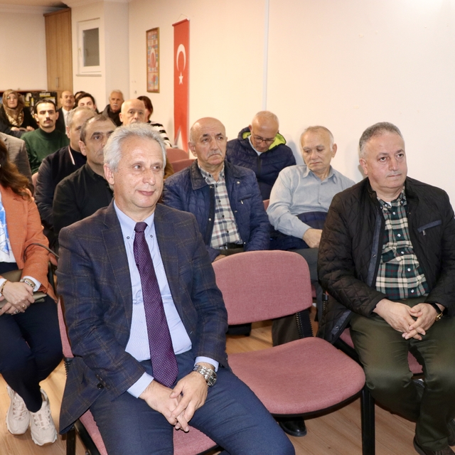 Trabzon'da "İnsan Tabiatı ve Atatürk Eğitim Anlayışı" konferansı düzenlendi