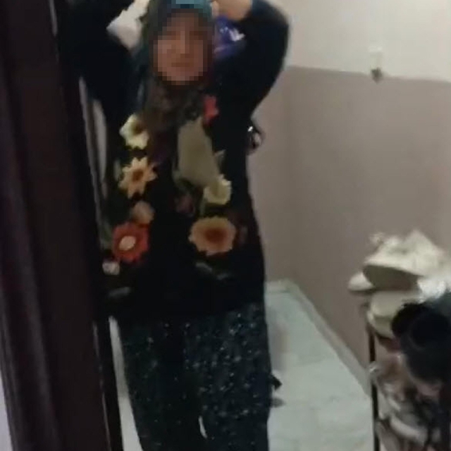 İzmir'de ev sahibi ile kiracı kavgası kamerada