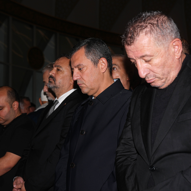 CHP Genel Başkanı Özel, Güzelbahçe Belediye Başkanı Günay'ın oğlunun cenaze...