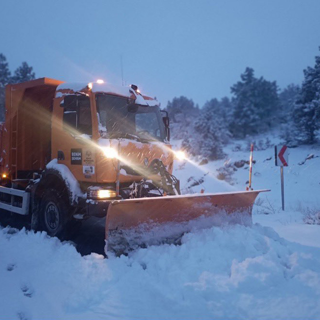 Konya'yı bazı illere bağlayan kara yollarında ulaşıma tipi engeli