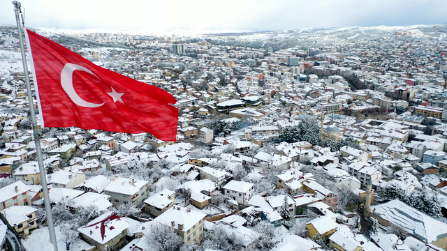 Kastamonu'da kar yağışı etkili oluyor