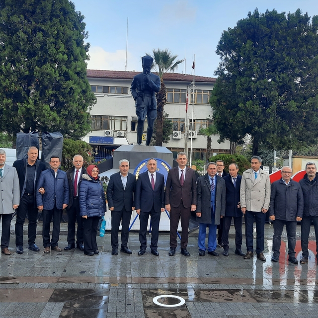 Kocaeli'de 24 Kasım Öğretmenler Günü kutlandı