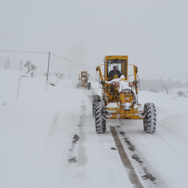 Niğde, Kayseri ve Kırşehir'de kar etkili oluyor