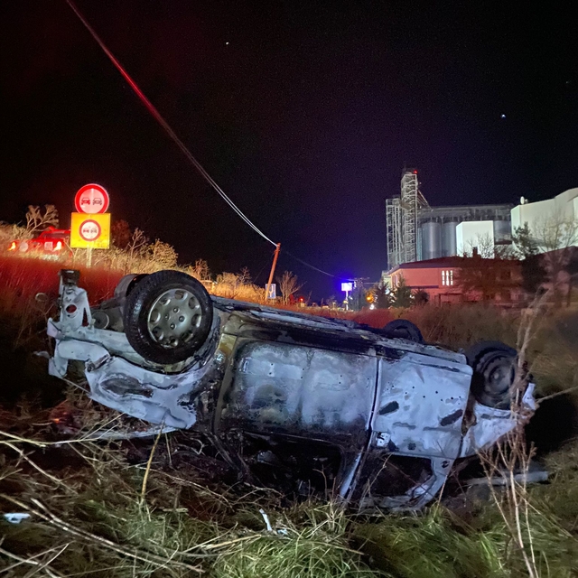 Tekirdağ'da devrilen otomobilin sürücüsü yaşamını yitirdi