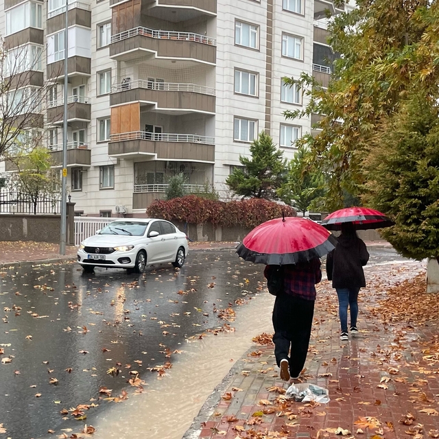 Şanlıurfa'da sağanak etkili oldu