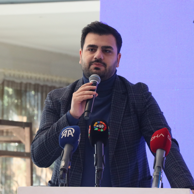 AK Parti'li İnan, partisinin Bornova İlçe Kongresi'nde konuştu: