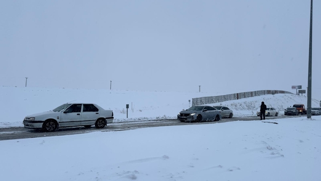 Kayseri Emniyet Müdürlüğünden kar yağışı nedeniyle kapanan yollara ilişkin açıklama