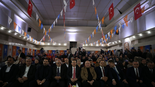 Cumhurbaşkanı Erdoğan, AK Parti Gelibolu İlçe Kongresi'ne telefonla bağlandı: