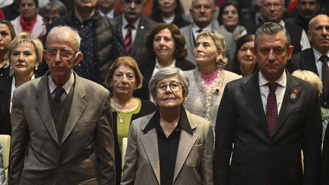 CHP Genel Başkanı Özel, "Öğretmenler Günü Buluşması"nda konuştu: