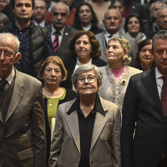 CHP Genel Başkanı Özel, "Öğretmenler Günü Buluşması"nda konuştu: