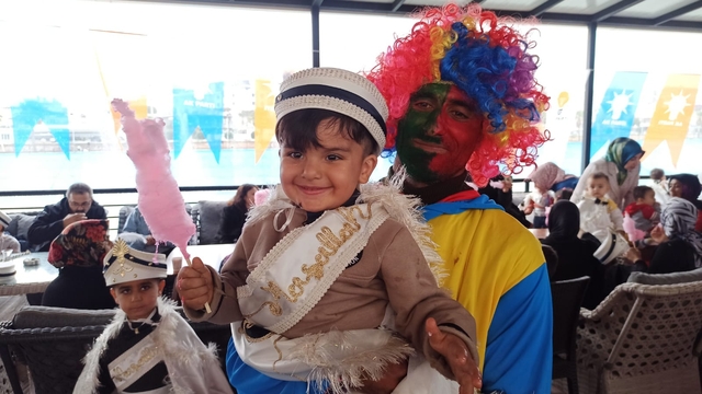 Osmaniye'de sünnet şöleni düzenlendi