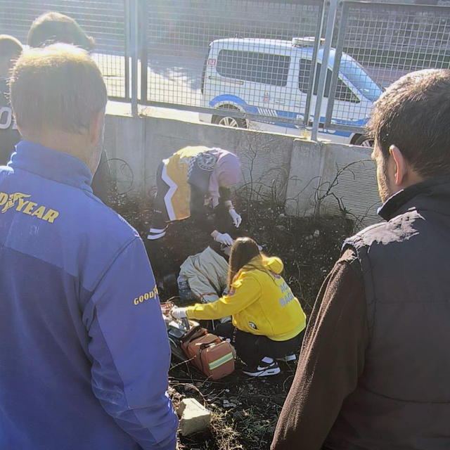 Adana'da bir kişi demir yolu kenarında ölü bulundu