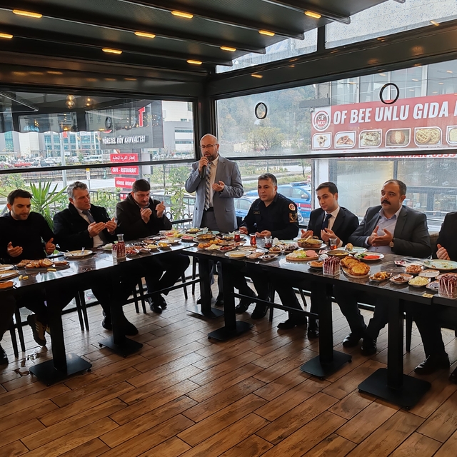 Of Kaymakamı Demirer öğretmenlerle bir araya geldi