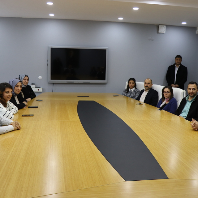 Ferizli ve Kaynarca'da Öğretmenler Günü kutlandı